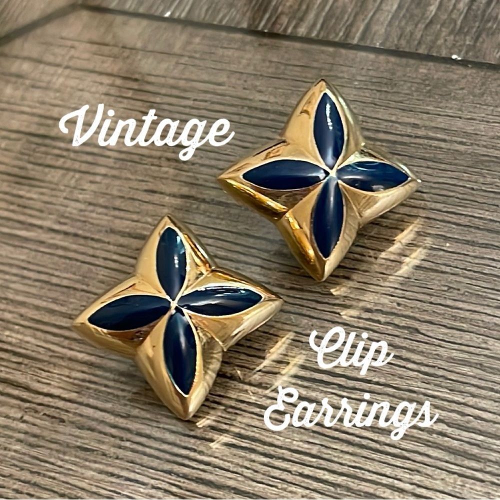 Vintage Flower Shaped Clip Earrings with Navy Enamel